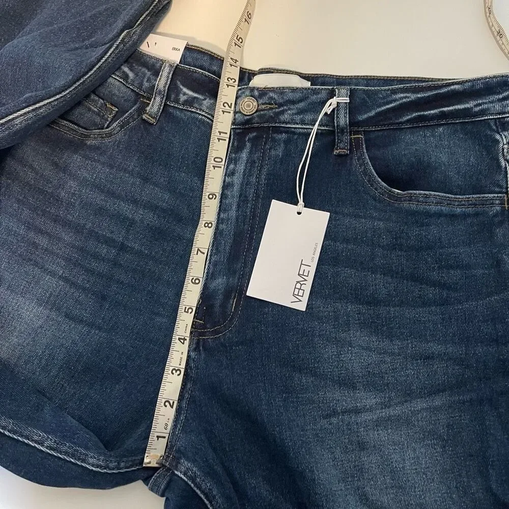 Vervet Erika Stretch Mom Jeans Size 32‎ NWT